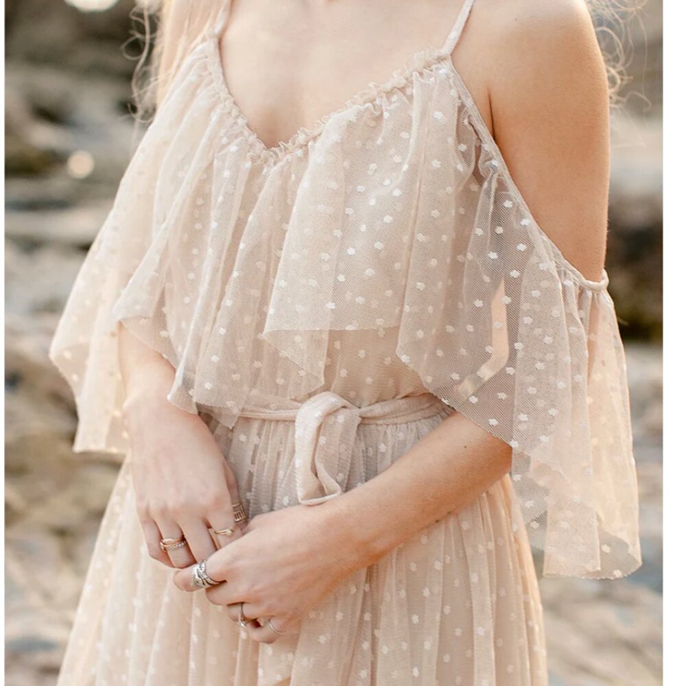 Joyfolie Lauryn Dress in Sand, Size Medium - Picture 5 of 10
